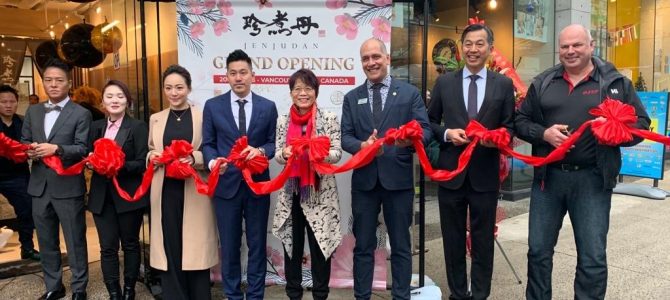 Flow Thai Massage & Spa and Jenjudan Grand Opening